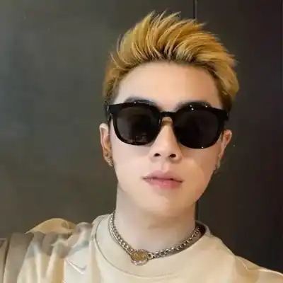 丁蔚冰
